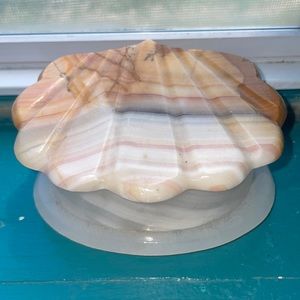 Shell jewelry Box. White marble